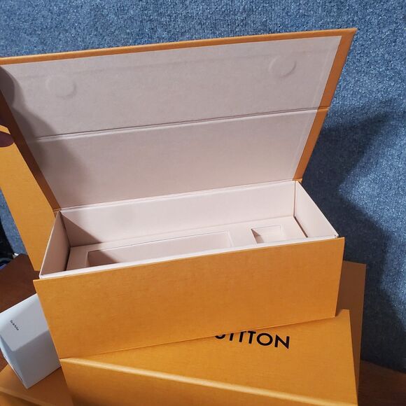 Authentic LOUIS VUITTON LV Box Lot Magnetic And Open Empty 10 Lot Pieces Used - Picture 9 of 16